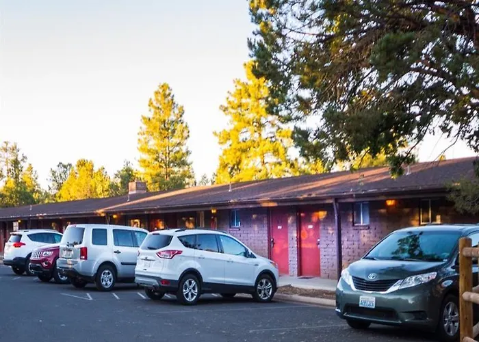 Yavapai Hotel 2*