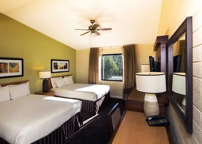 Yavapai Hotel